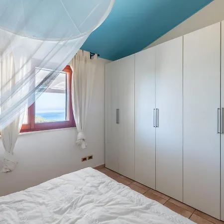 Baia Azzurra Villa
