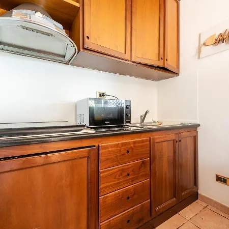 Baia Azzurra Villa *
